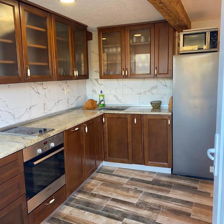 Durmitor Bela - Family Room with Balcony - 4