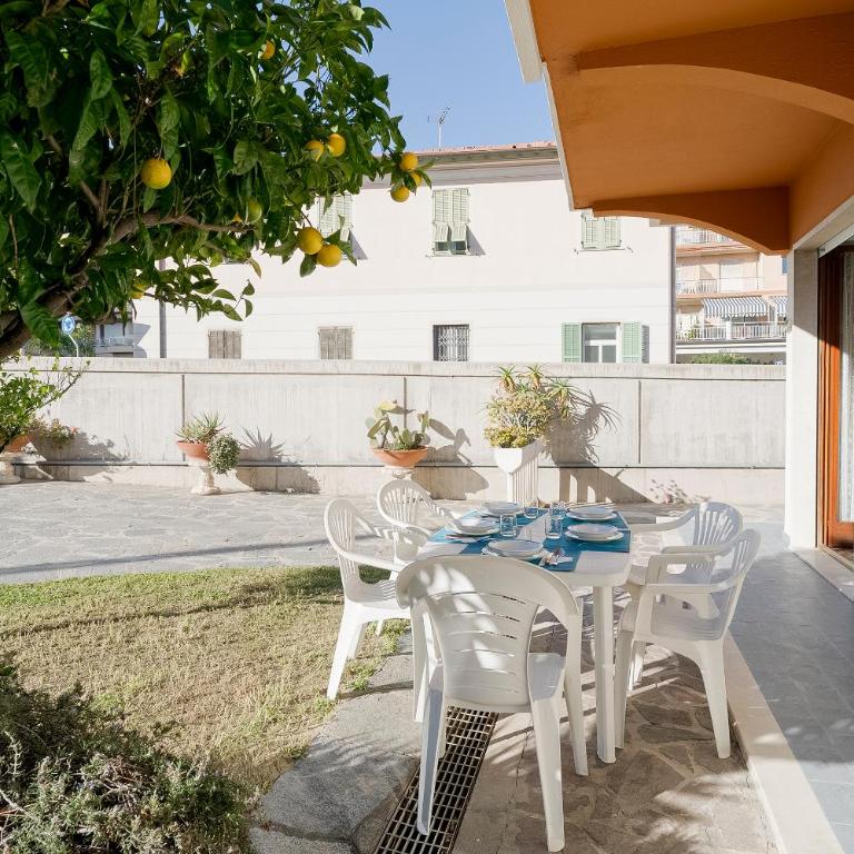 GuestHost - La Serena di Bordighera Vintage Flat - Appartamento con 2 Camere da Letto - 1