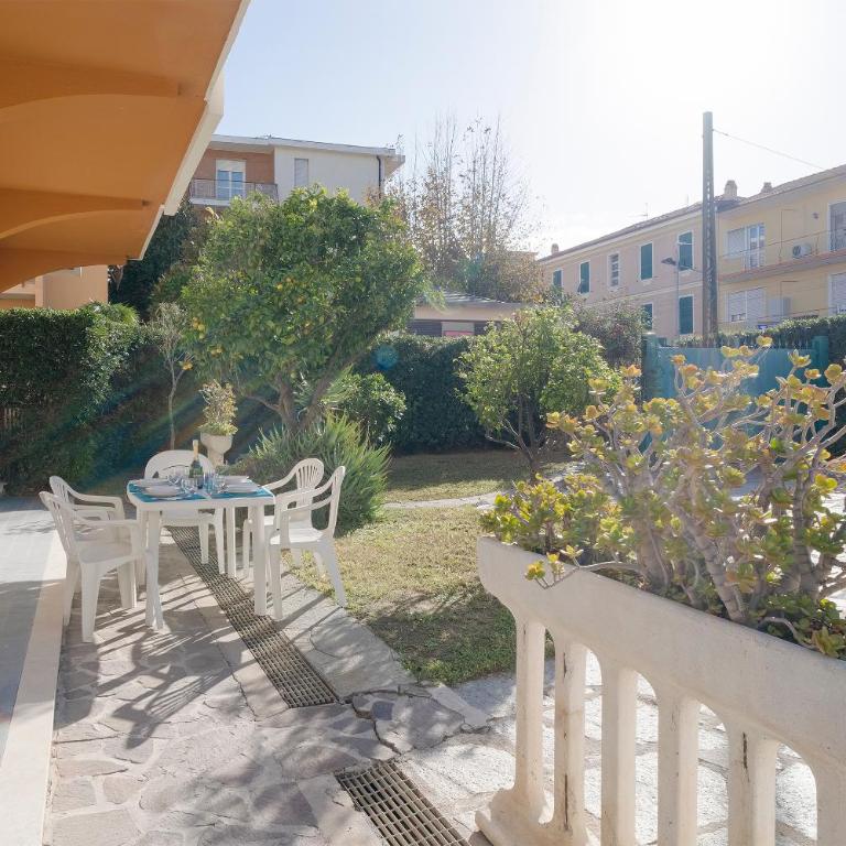 GuestHost - La Serena di Bordighera Vintage Flat - Appartamento con 2 Camere da Letto - 24
