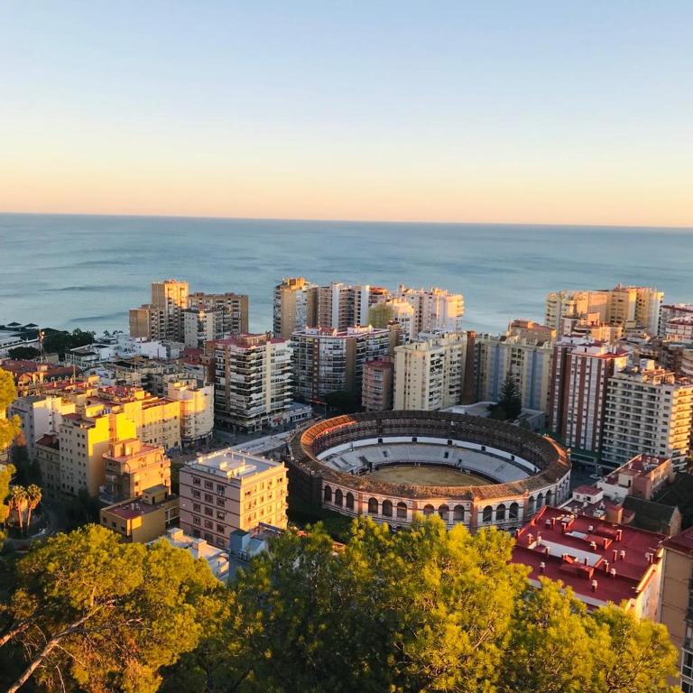 BOHO HOUSE MALAGA - Three-Bedroom Apartment - 24