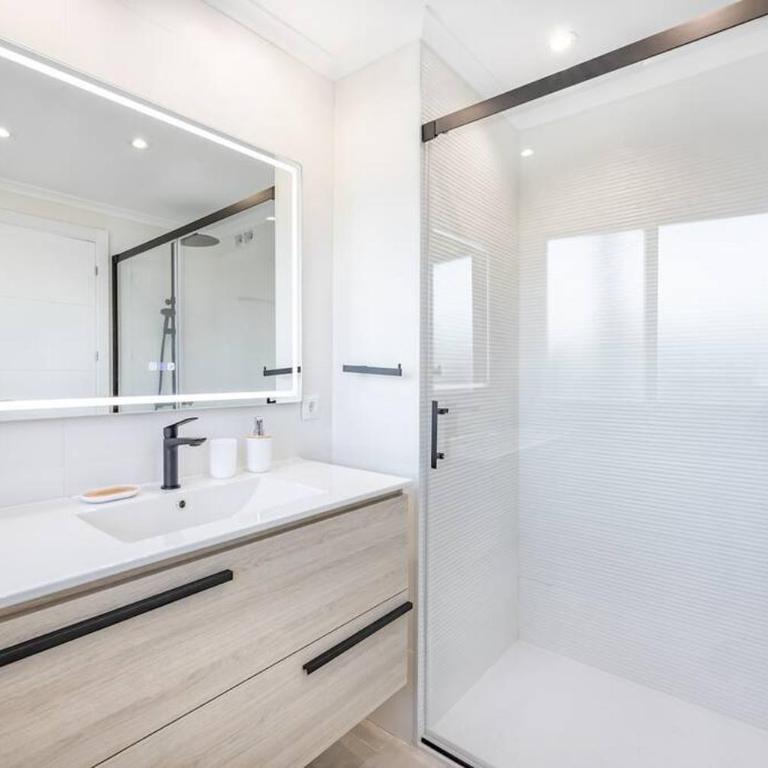 Amazing 4 bed beachfront Dominion Beach RDR358 - Apartamento Deluxe - 21