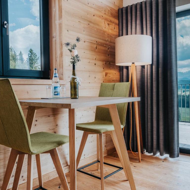 PANORAMA Allgäu Spa Resort - Junior Suite mit Balkon - 5