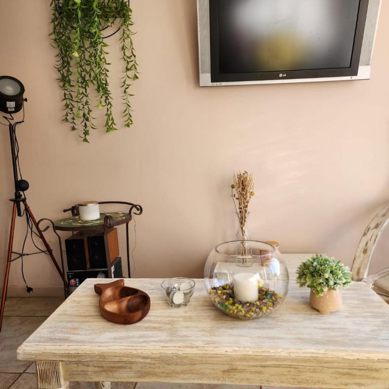 Trabajo, Playa y Descanso Chic - Three-Bedroom Apartment - 4