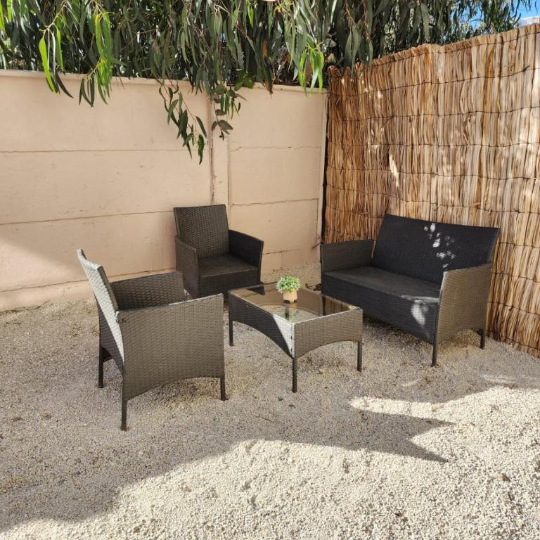 Trabajo, Playa y Descanso Chic - Three-Bedroom Apartment - 8
