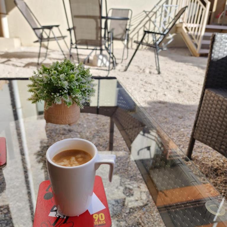 Trabajo, Playa y Descanso Chic - Three-Bedroom Apartment - 13