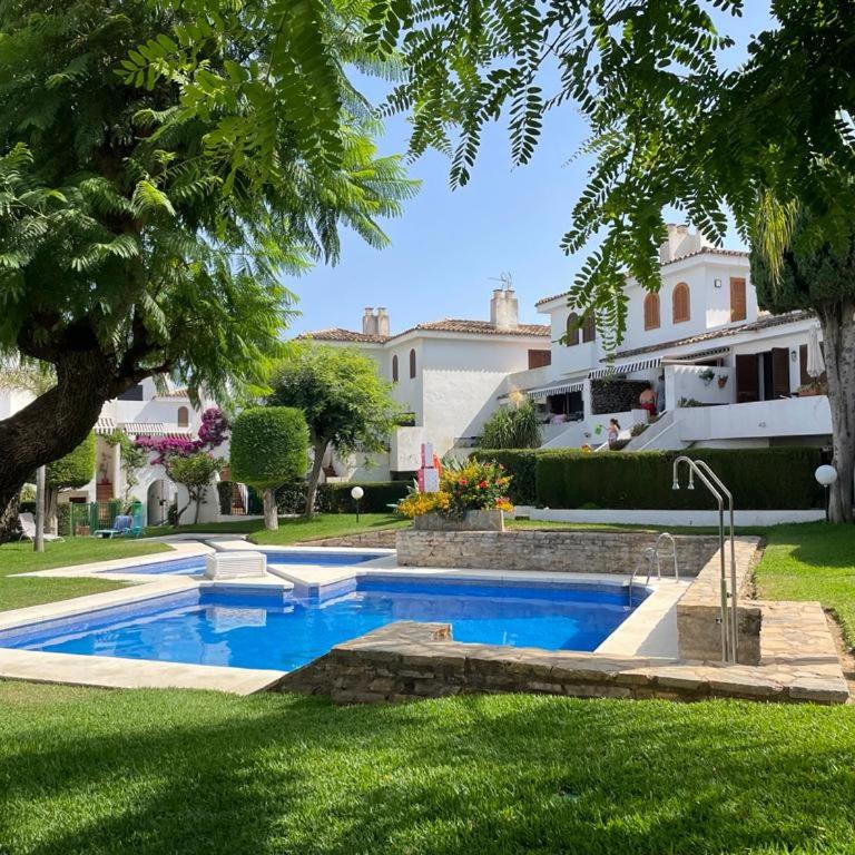 4 Bedroom Townhouse 200 meters from the Beach! - Apartment - 1