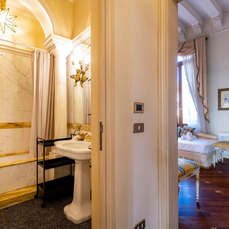 Ca' De Le Colonne - Luxury Grand Canal View - Two-Bedroom Apartment - 40