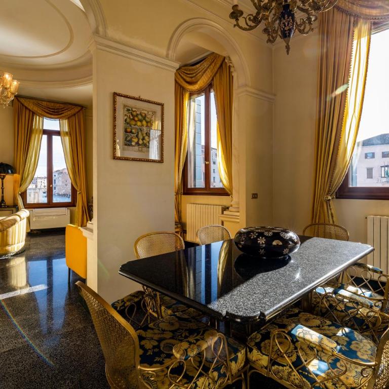 Ca' De Le Colonne - Luxury Grand Canal View - Two-Bedroom Apartment - 3