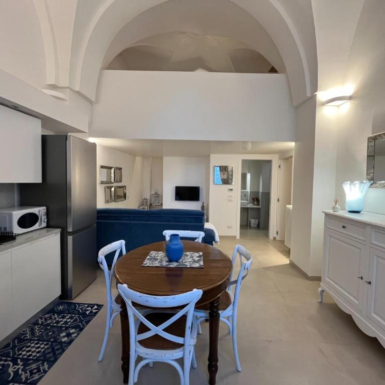 Palazzo Marisa - Appartamento con 2 Camere da Letto - 1