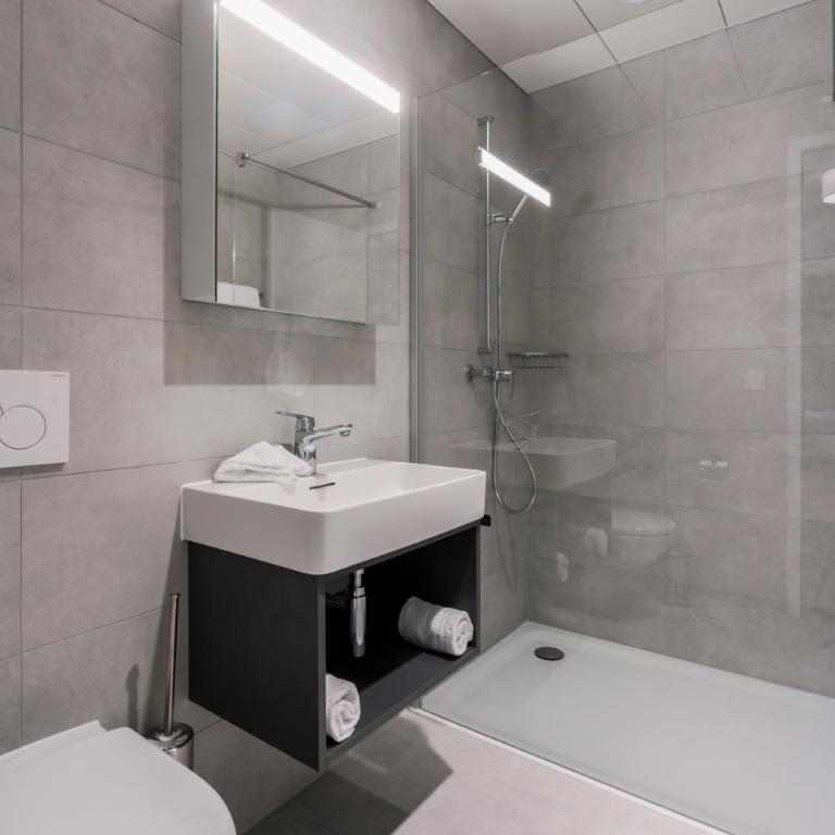 YParc Hôtel, FORUM - Doppel-/Zweibettzimmer mit eigenem Bad - 1