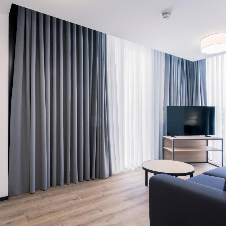 YParc Hôtel, FORUM - Suite - 6