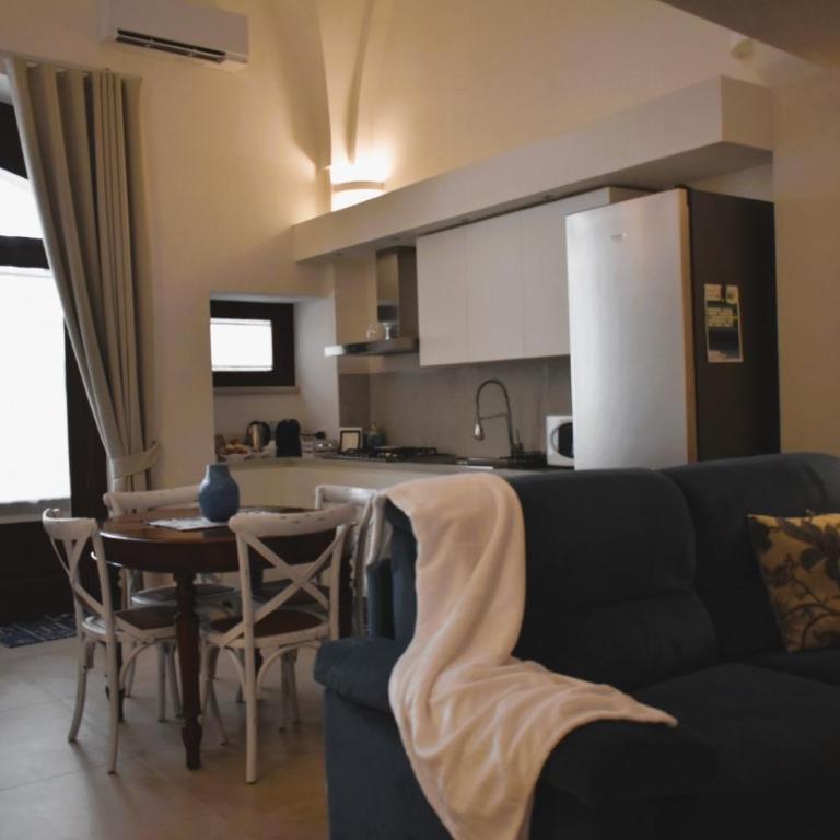 Palazzo Marisa - Appartamento con 2 Camere da Letto - 9
