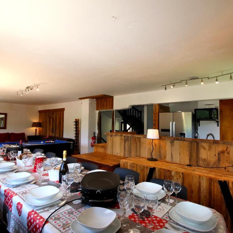 Spacious Chalet 16/18 Guests w/Slope View, Jacuzzi et Sauna - Chalet - 7