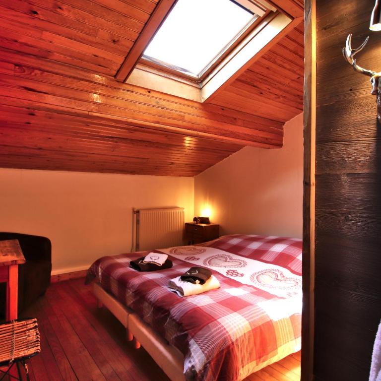 Spacious Chalet 16/18 Guests w/Slope View, Jacuzzi et Sauna - Chalet - 12