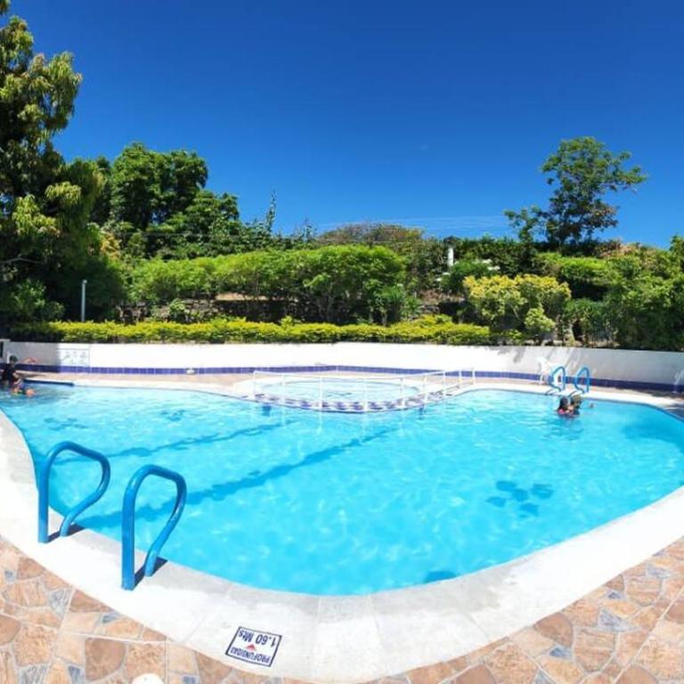 Casa con Piscina Privada en Tocaima - Four-Bedroom Vacation Home - 2