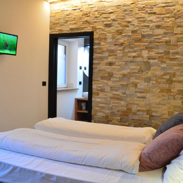 Aria Alpina Guest House Affittacamere - Camera Matrimoniale Deluxe con Balcone - 5