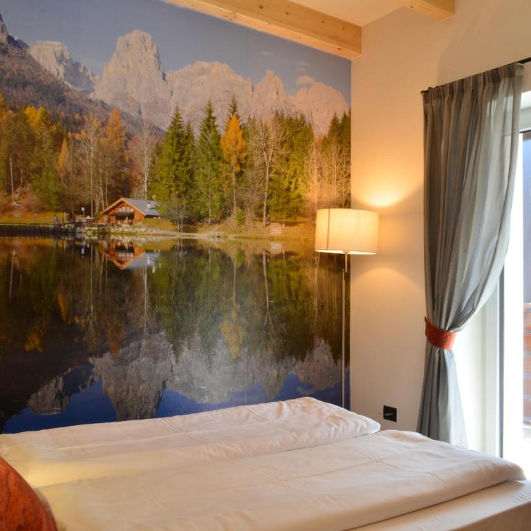 Aria Alpina Guest House Affittacamere - Camera Superior Matrimoniale/Doppia con Letti Singoli con Vista Città - 14