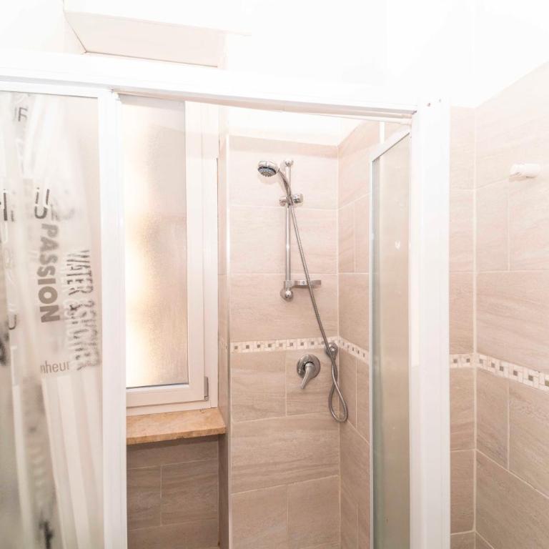 Casa vacanza Torino brevi sog. - Appartamento con 1 Camera da Letto - 13