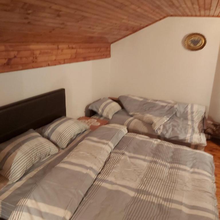 Vikendica Pale - Two-Bedroom House - 16