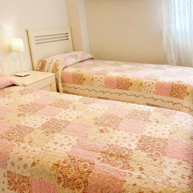 Piso bajo 3 habitaciones 2 baños y gran terraza - Three-Bedroom Apartment - 16