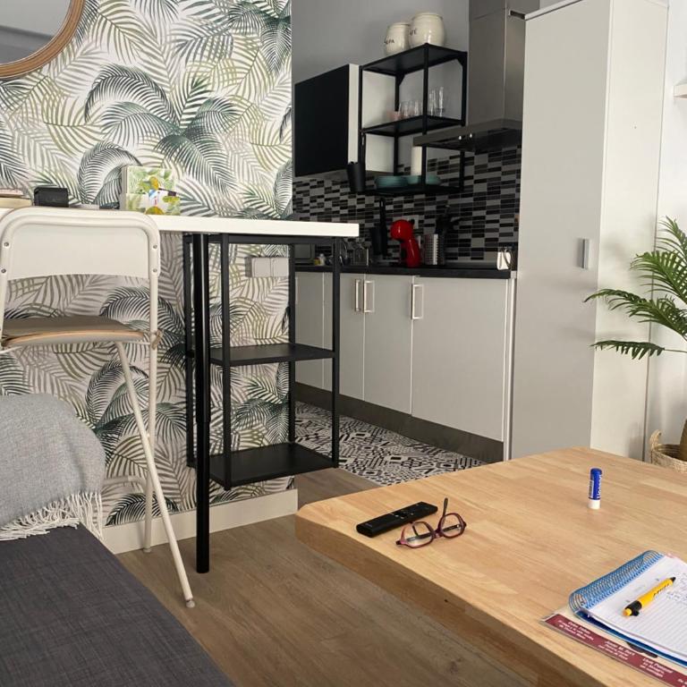 Estudio el Palo - One-Bedroom Apartment - 9