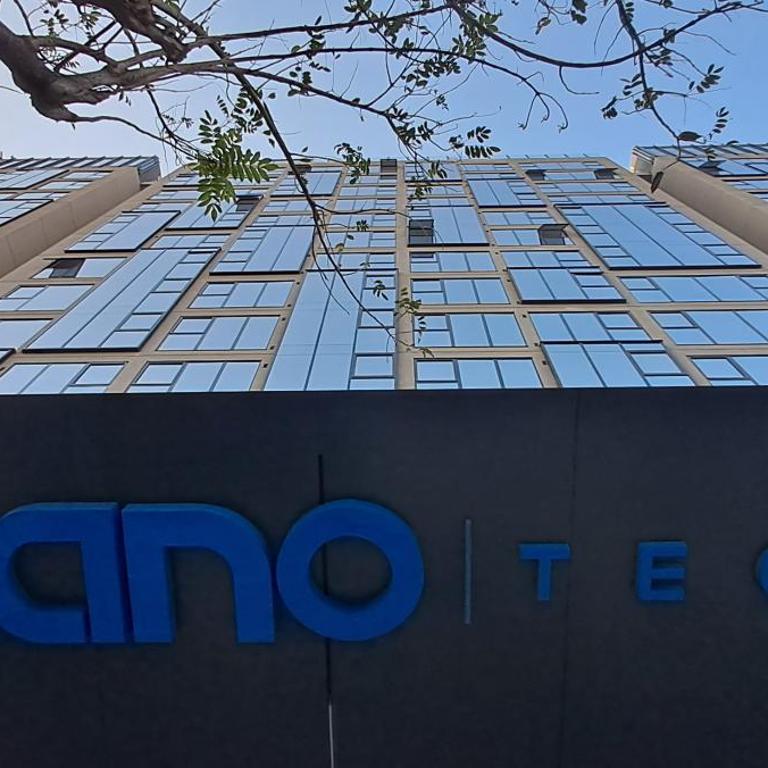 ¡Disfruta de tecnología y glamour! - Apartamento de 1 dormitorio - 2