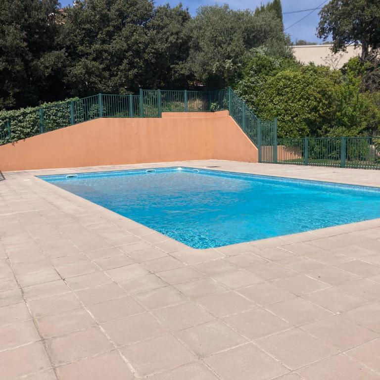 Villa climatisée calme avec piscine partagée Saint AYGULF/FREJUS - Villa 3 Chambres - 3