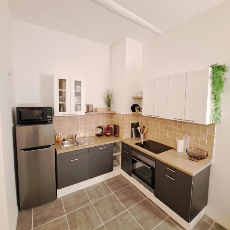 Appartement lumineux , Carpentras centre - Appartement 2 Chambres - 2