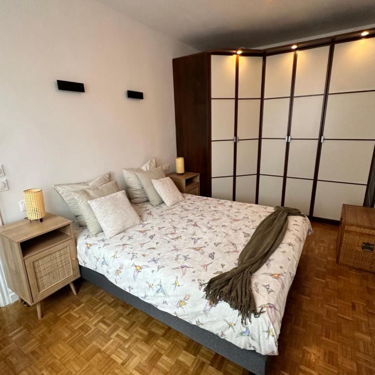 Equipé confort calme Métro 10 mn de Paris - Appartamento con 2 Camere da Letto - 4