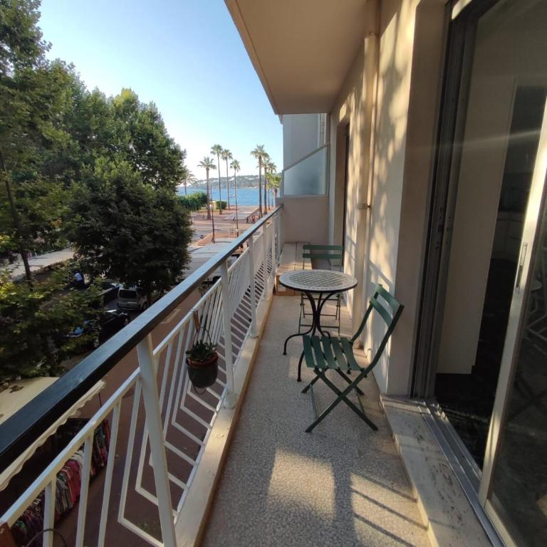 Brand new 2-bedroom apartment in Antibes with AC and sea view - Appartement - 1
