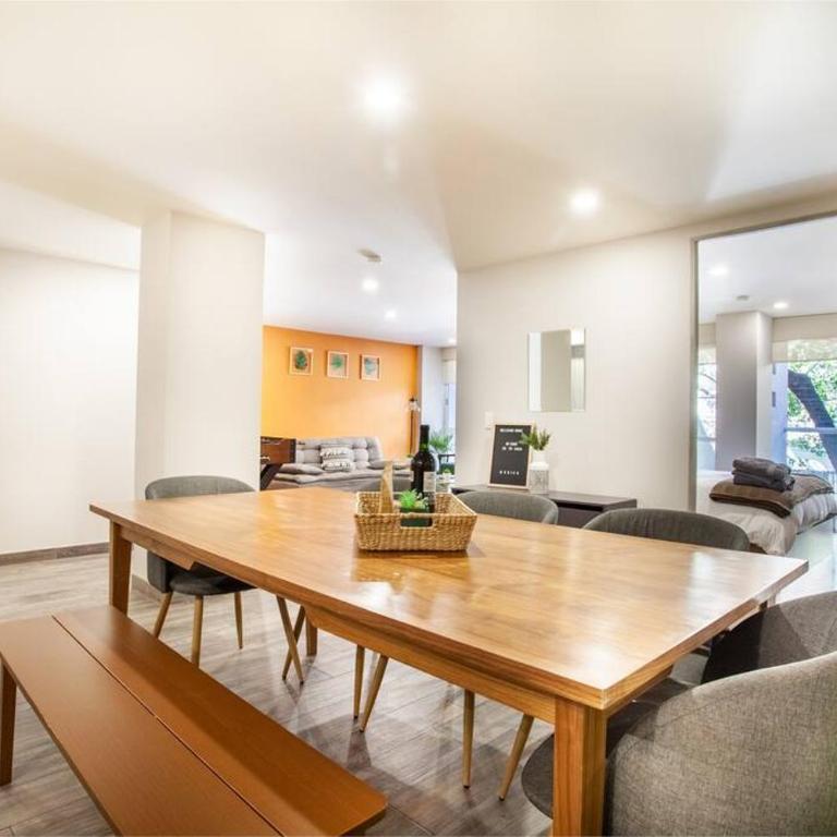 Villa VivaLaVida 3BR/2BA, 200Mb - Three-Bedroom Apartment - 4
