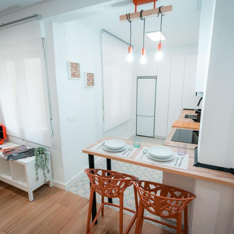 - Apartamento Familiar - QH Casa de los Colores - Three-Bedroom Apartment - 4