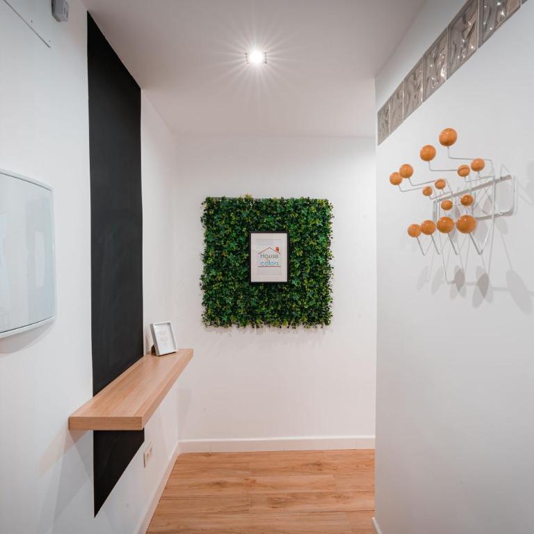 - Apartamento Familiar - QH Casa de los Colores - Three-Bedroom Apartment - 36