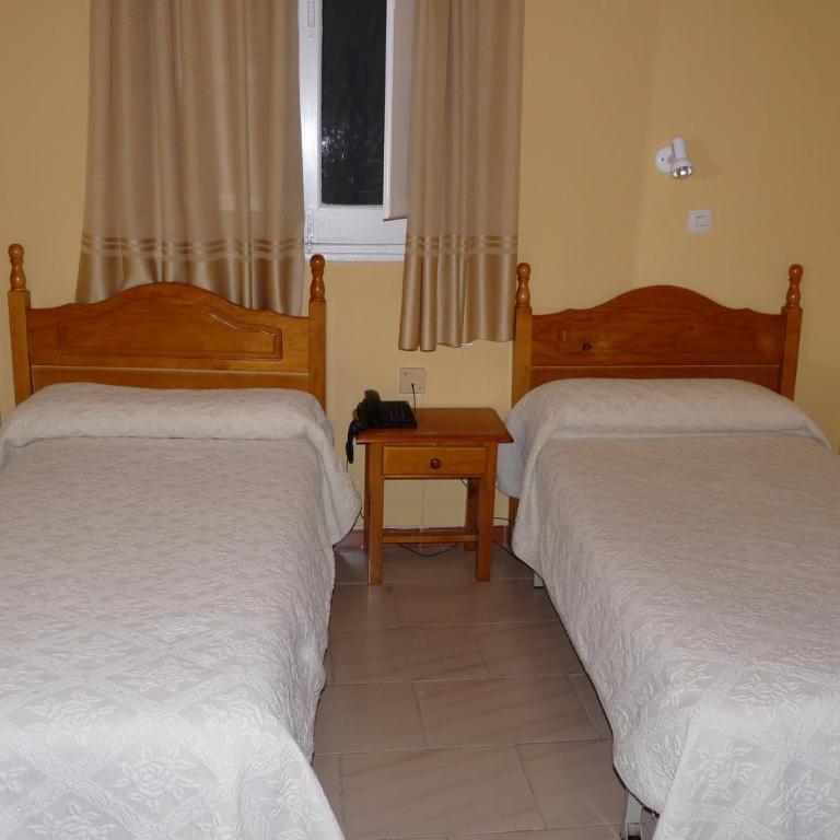 Hostal Sierpes - Habitación Doble - 1 o 2 camas - 6