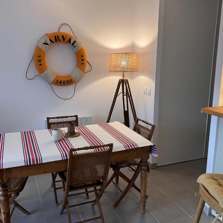 T3 en centre d'Arcachon, 2 min plage, 5 min gare, balcon, parking sécurisé, WIFI, ménage inclus - FR-1-374-193 - Appartamento - 14