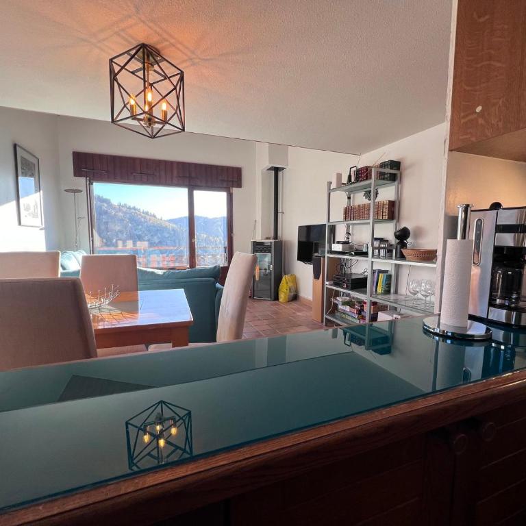 Charmant appart 2 ch avec balcon et wifi à La Clusaz - FR-1-437-108 - Appartement - 6