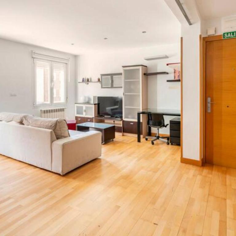 MUI Pamplona - Two-Bedroom Apartment - 1