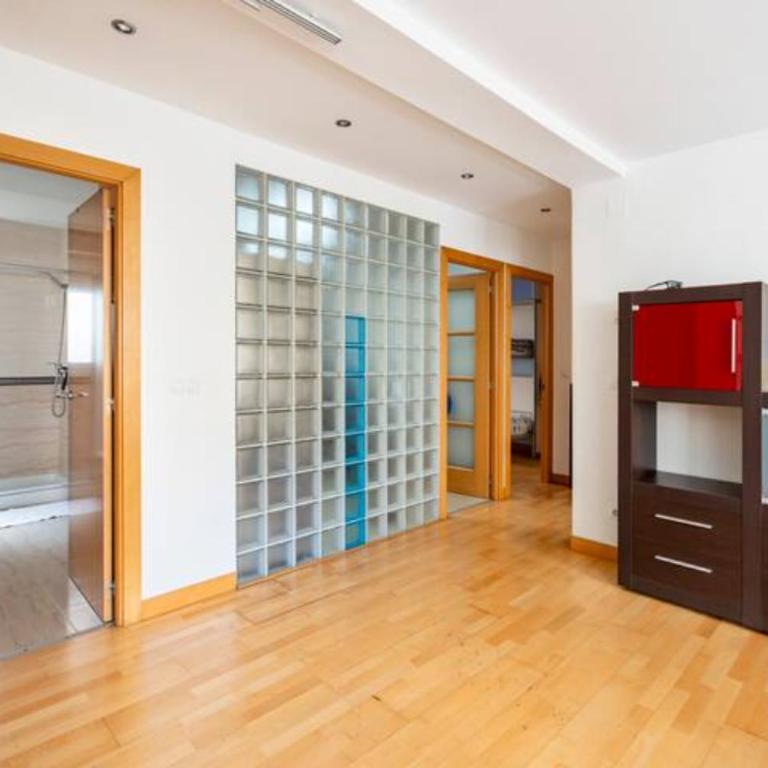 MUI Pamplona - Two-Bedroom Apartment - 9