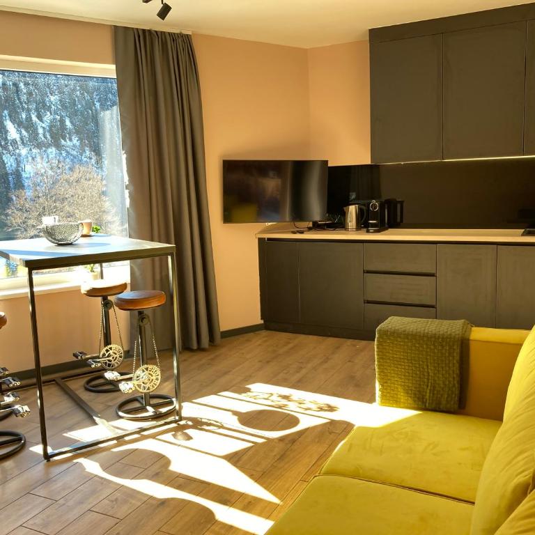 Nivalis Hill - One-Bedroom Apartment - 11