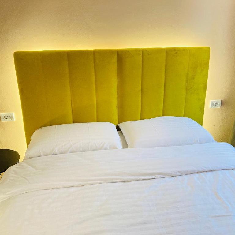 Nivalis Hill - One-Bedroom Apartment - 13