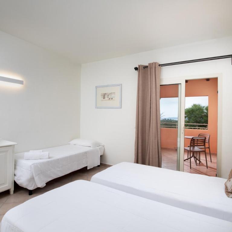 VOI Colonna Village - Camera Matrimoniale Classic (2 Adulti + 1 Bambino) - 4