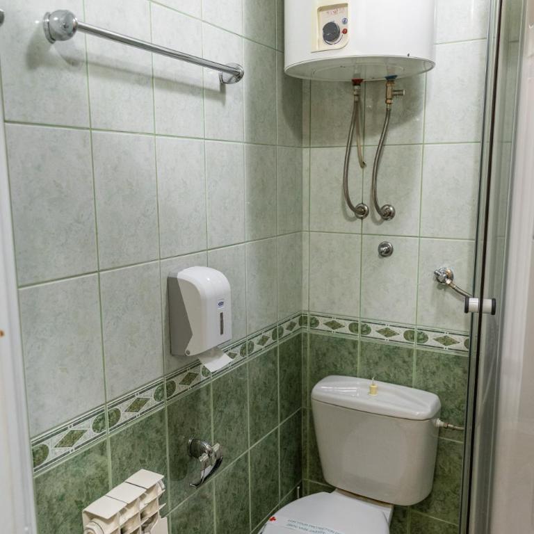 Olimpus Apartmani BD Banjaluka - Dvokrevetna Soba sa Bračnim Krevetom i Sopstvenim Kupatilom - 9