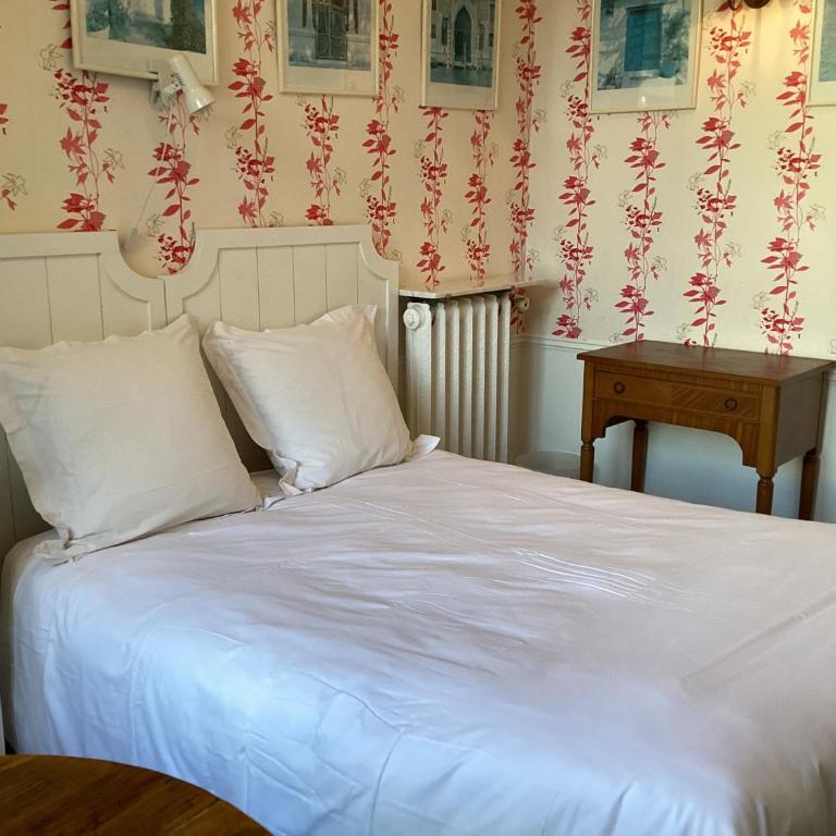 BED and BREAKFAST PARIS QUARTIER CHAMPS-ÉLYSÉES - Chambre Double - 16