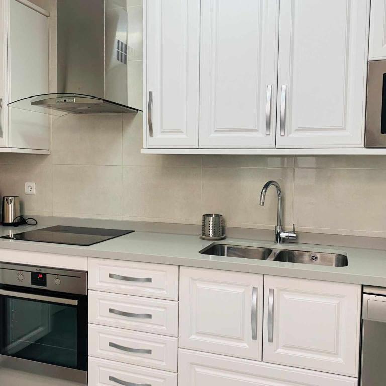 Bonita casa céntrica con piscina & parking - Apartamento de 3 dormitorios - 8
