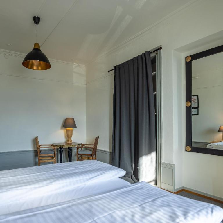 Vevey Hotel & Guesthouse - Chambre Double Standard avec Salle de Bains Commune - 16