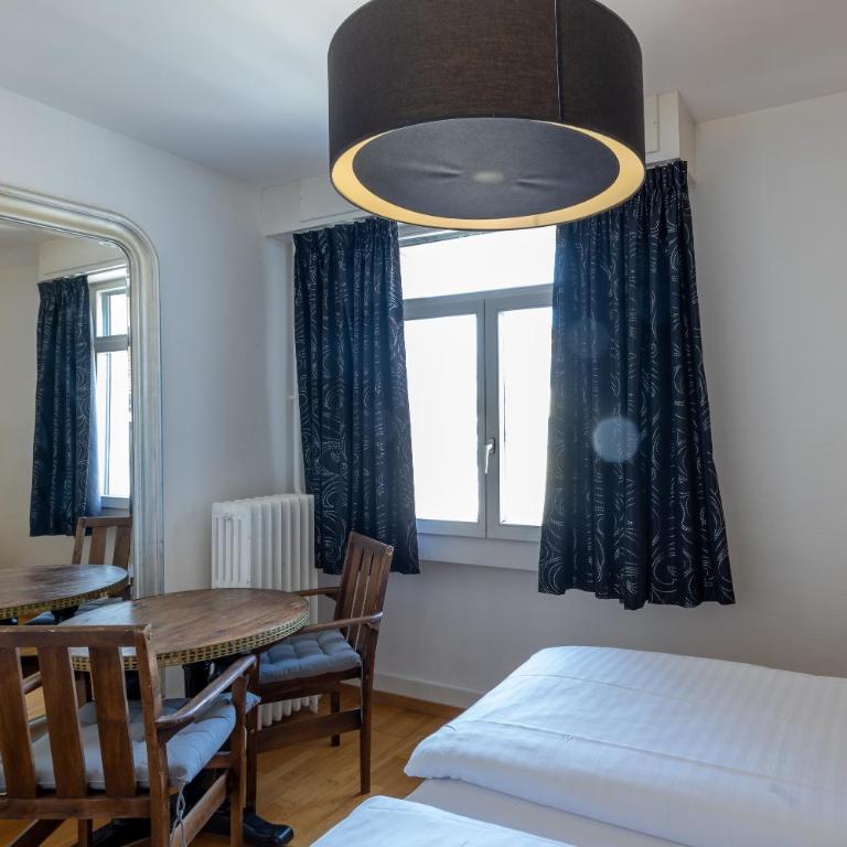 Vevey Hotel & Guesthouse - Chambre Double Standard avec Salle de Bains Commune - 14