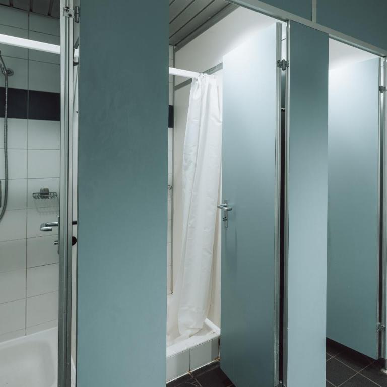 Vevey Hotel & Guesthouse - Chambre Double Standard avec Salle de Bains Commune - 21