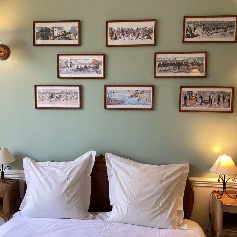 BED and BREAKFAST PARIS QUARTIER CHAMPS-ÉLYSÉES - Chambre Double avec Balcon - 21