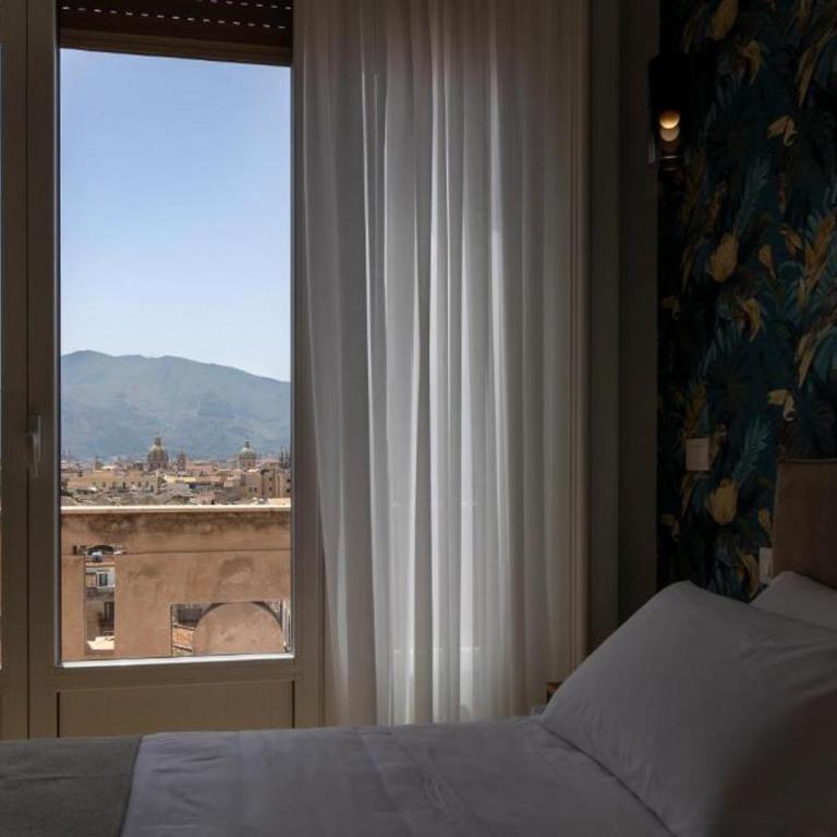 Le Gemme di Cavour Luxury Rooms - Triple Room with City View - 8