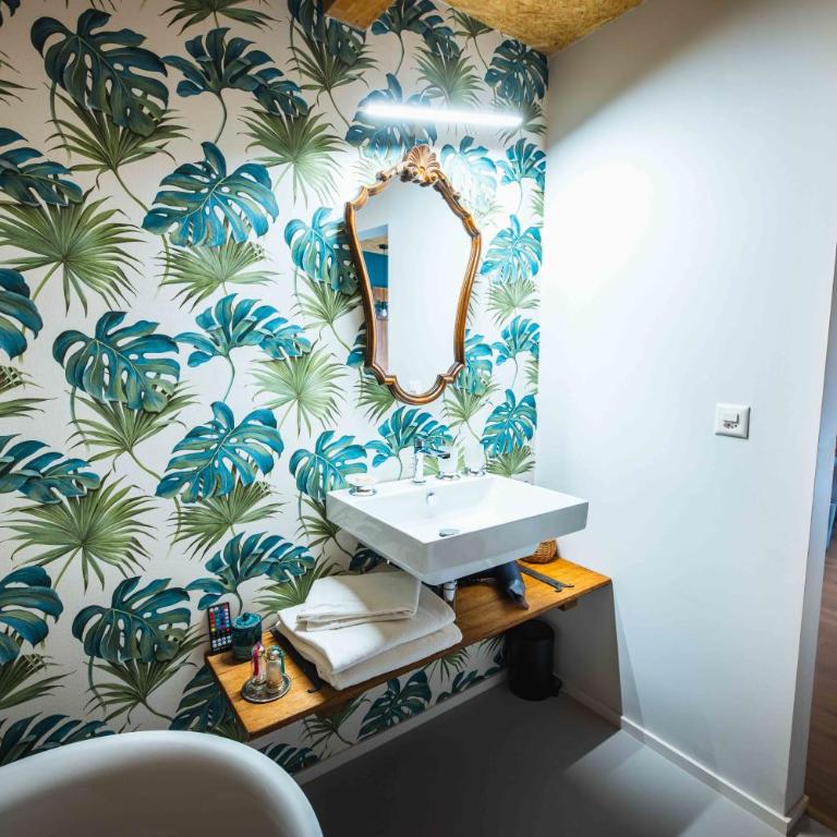La Forge de Diogne - luxury and cosy b&b alpine lodge - Deluxe King Room - 13